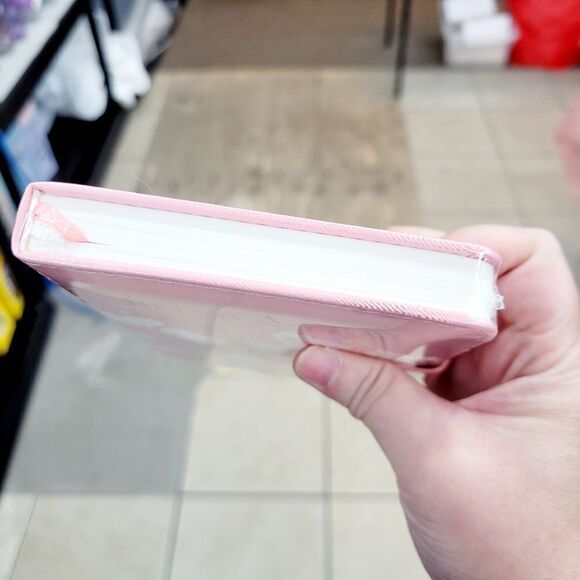 Brand New Sanrio Hello Kitty Diary Notebook - Picture 5 of 6